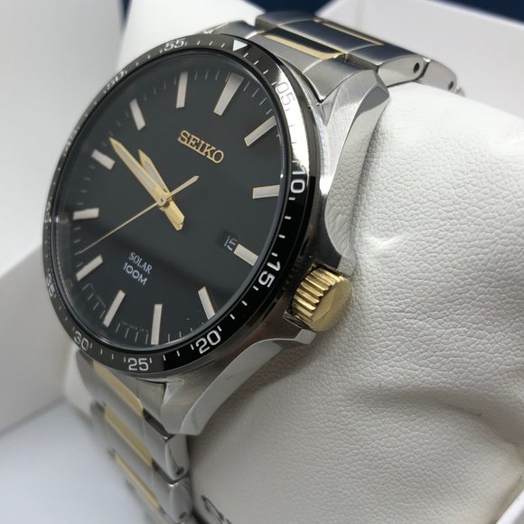 Unworn Seiko Essentials Solar Men's Watch SNE485 - Picture 3 of 11